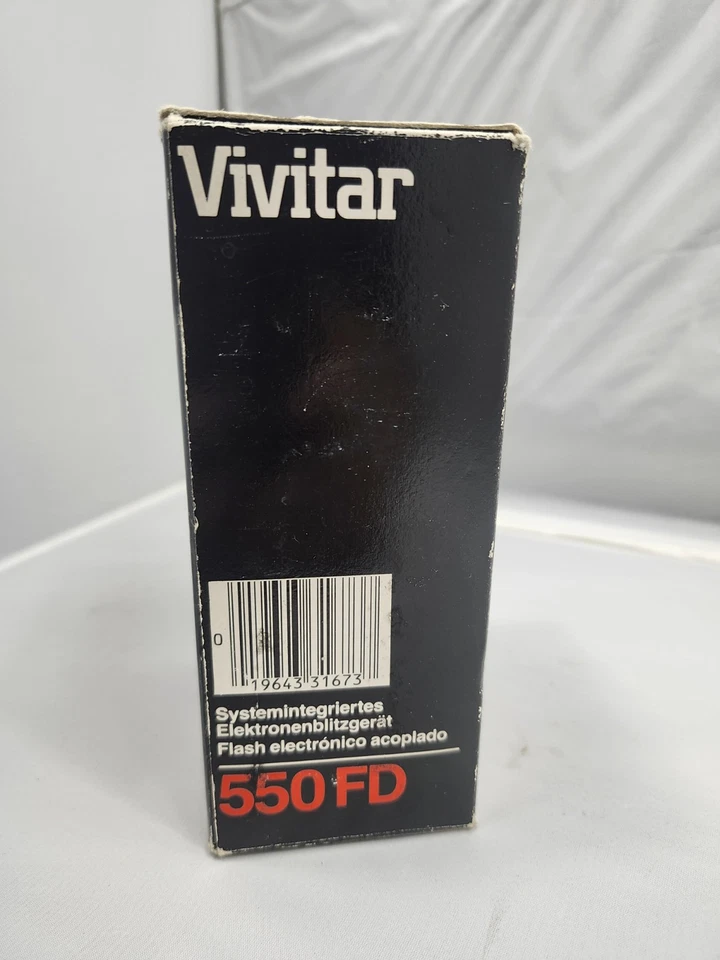 Vivitar Auto Thyristor 550FD Flash for Canon Ricoh C/R Black Color Photography - Image 2 of 4
