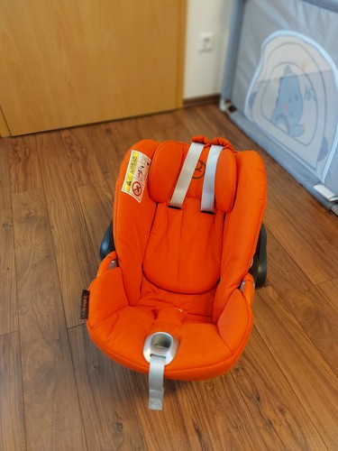 Cybex Platinum Cloud Z I-Size Babyschale Plus mit Isofix Base Z, Gebraucht - Bild 2 von 3