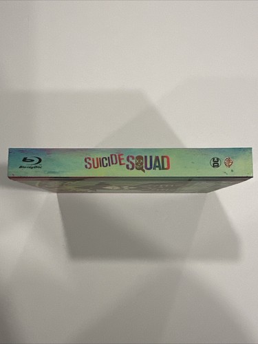 Suicide Squad Target Exclusive Digibook (Blu-Ray/DVD, 3-Disc Set) 2016 - Picture 2 of 5