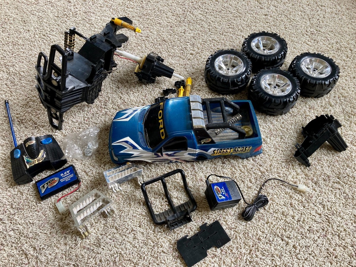Radio control ホットトラック Tyco Radio Control (R/C) Street Beast Ford Monster Truck Remote