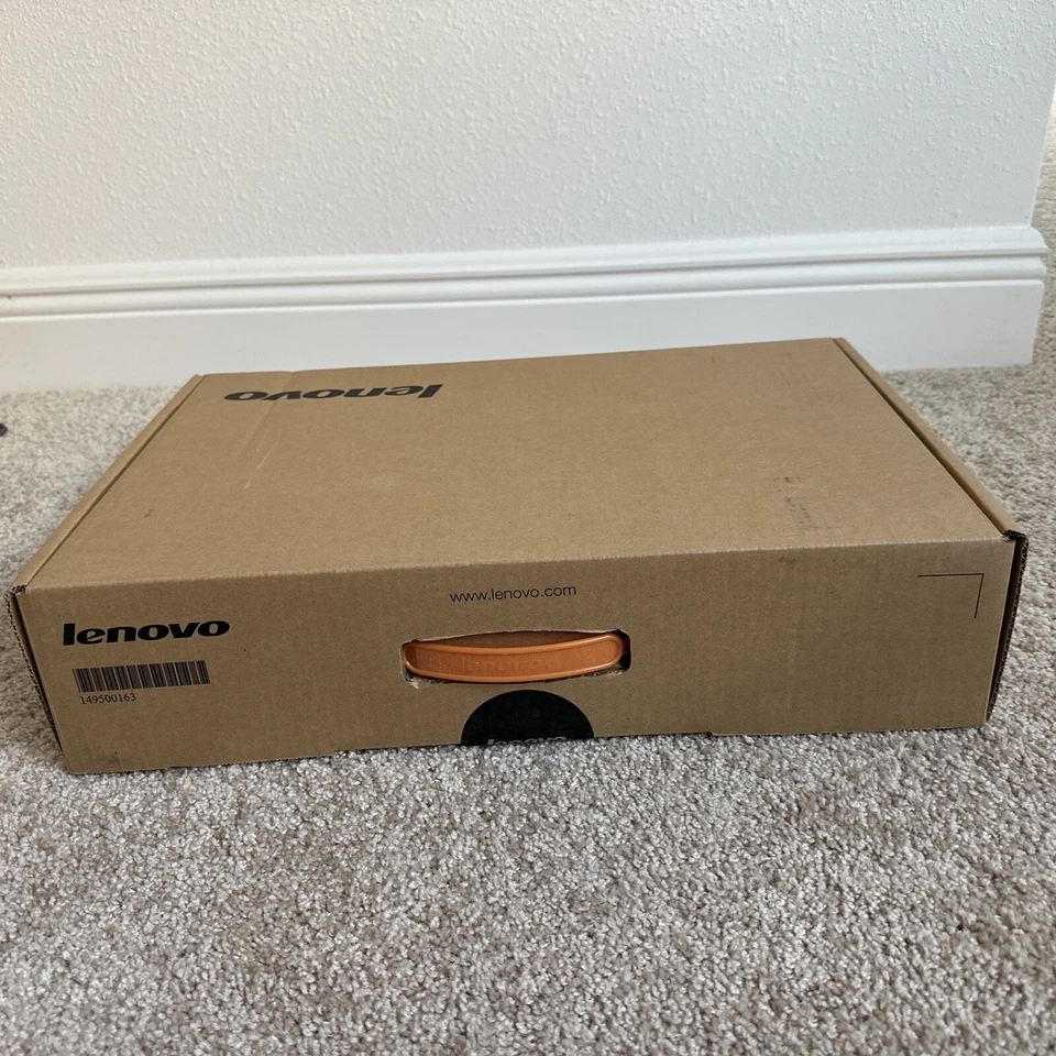 Brand new Lenovo IdeaPad Yoga 13 20175 Core i5-3337U 128SSD Windows 8 Home(2013) - Image 3 of 3