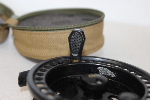 Orvis Battenkill Large Arbor II Fishing Reel & Case - Picture 10 of 15