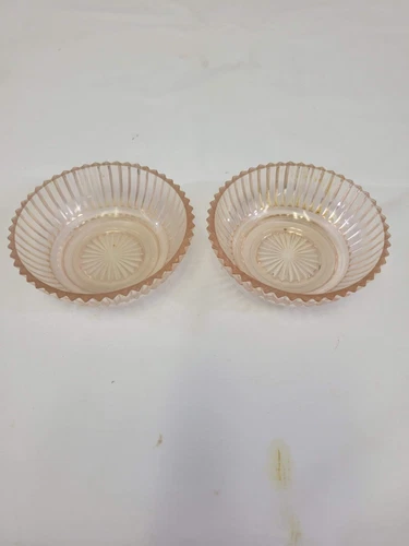 2 HOCKING DEPRESSION GLASS PINK QUEEN MARY 4 1/4" BERRY BOWLS PRISMATIC VERTICAL