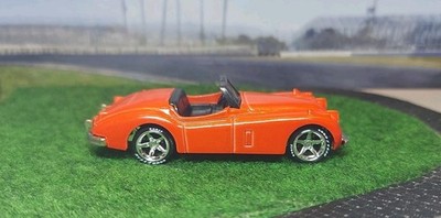 Matchbox 1956 Jaguar XK140, Umbau auf Real Riders(Slicks), Custom.