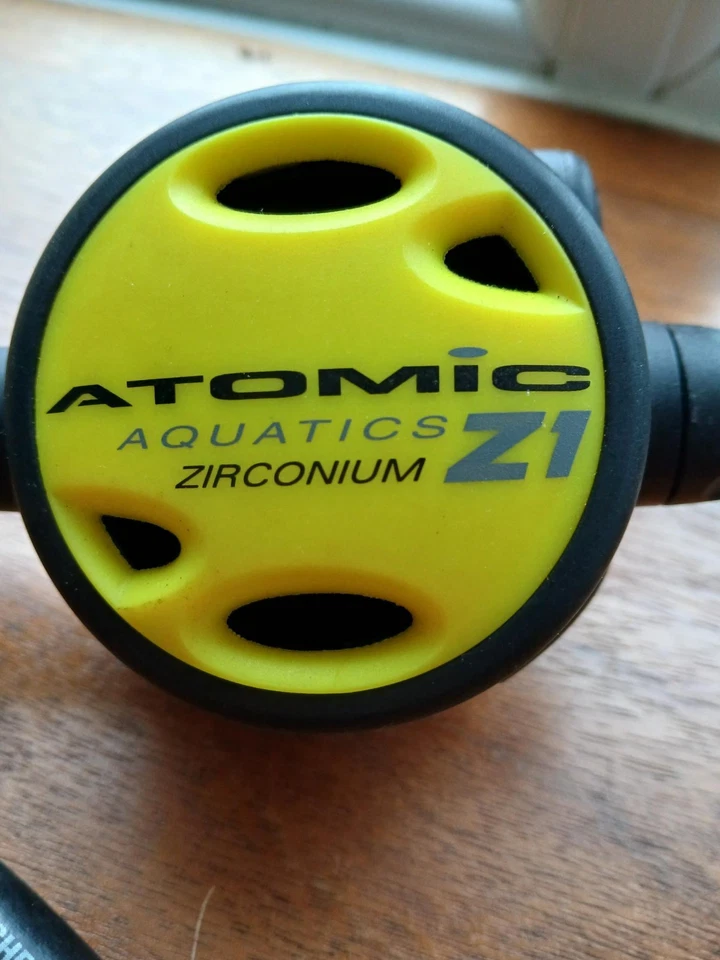 Atomic Aquatics Z1 Second Stage Regulator unused - Image 2 of 4