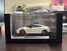 Kyosho 1/43 Nissan GT-R Nismo R35 MY20 White Diecast Model Car