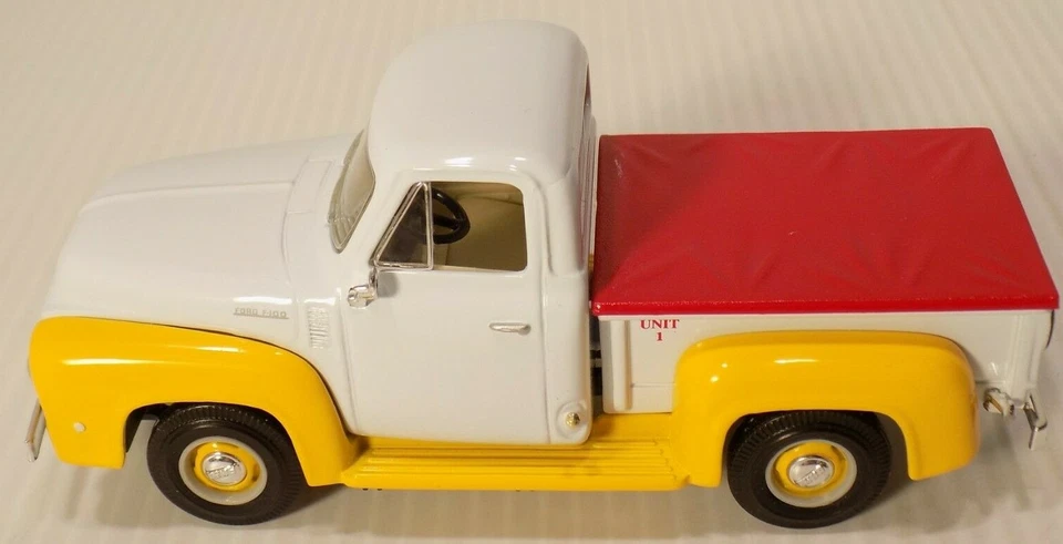 First Gear 1953 福特 F-100 皮卡车带 Tonneau 床罩 无刻字 NOS — 第 2/4 张图片