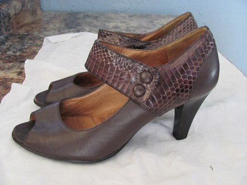 sofft shoes wide width