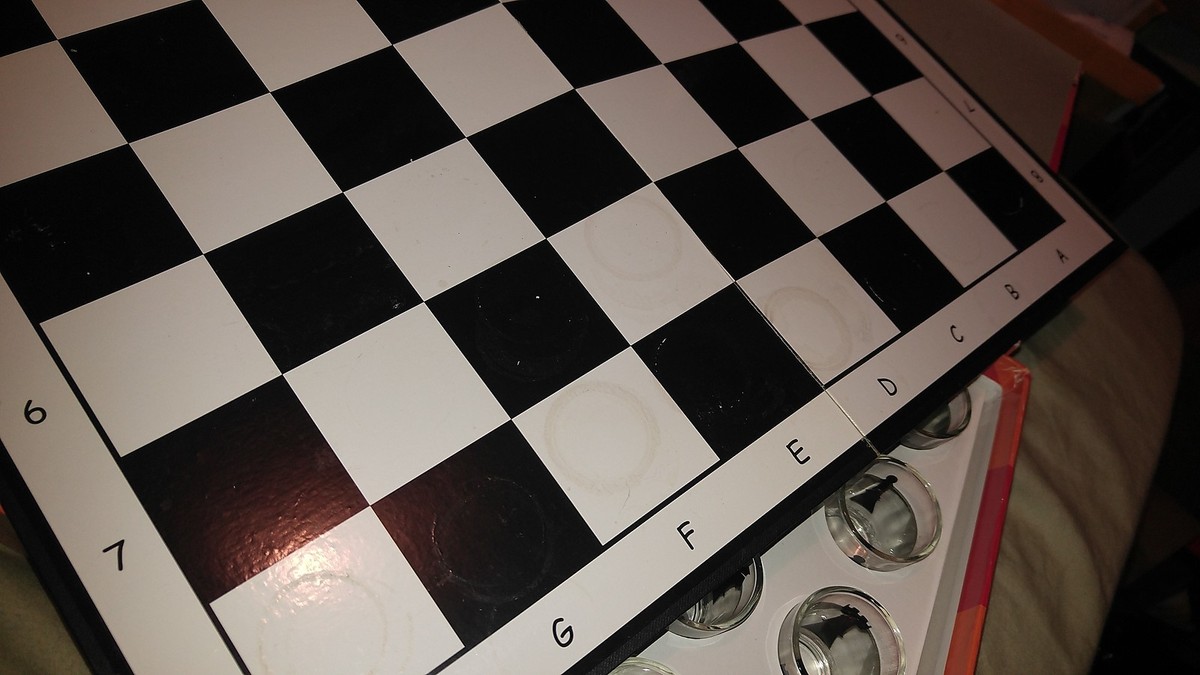 RARE BEER CHESS-BOARD GAME 32 SHOT GLASS DRINKING COMPLETE | eBay