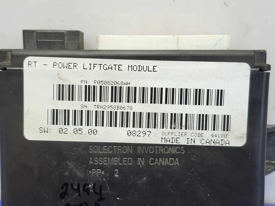 Módulo de control de puerta elevadora eléctrica Volkswagen Routan 2009-2010 OEM 5082068AH Foto 3 de 4