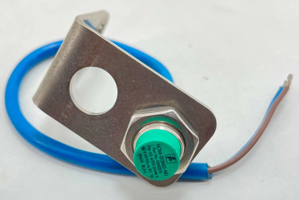 Pepperl + Fuchs NCN4-12GM35-N0-V1 106320S Inductive sensor M12 Con 4 mm Dis - Image 4 of 4