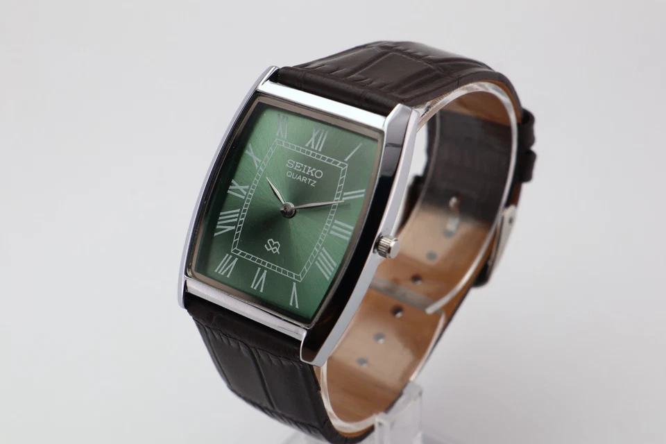 Reloj para hombre vintage Seiko Barrel-Tank cuarzo esfera verde con correa marrón oscuro Foto 3 de 4