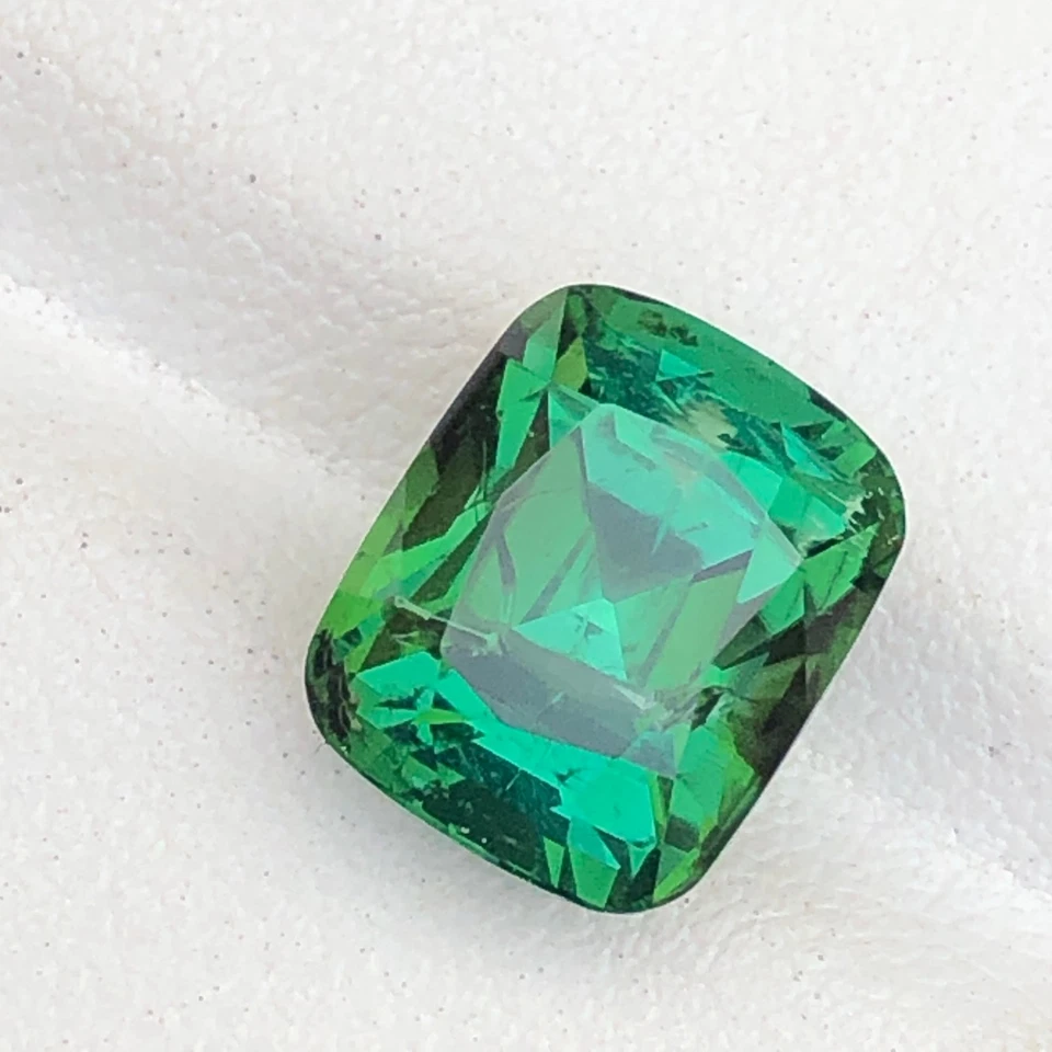 4.9 Carat Natural Cushion Cut Blueish Green Tourmaline Gemstone From Afghanistan - Image 2 of 4