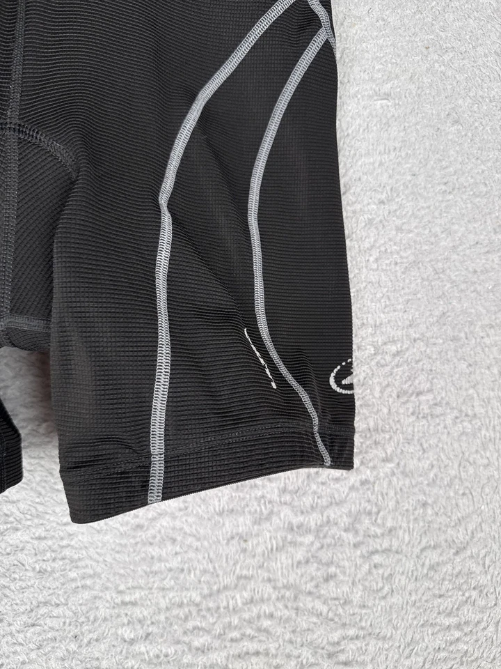 复古 Performance 骑行短裤女式中号黑色加厚 Chamois 自行车 — 第 2/4 张图片