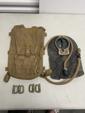 Complete USMC Hydration System With Bladder & Grimlocks Camelbak Coyote Brown