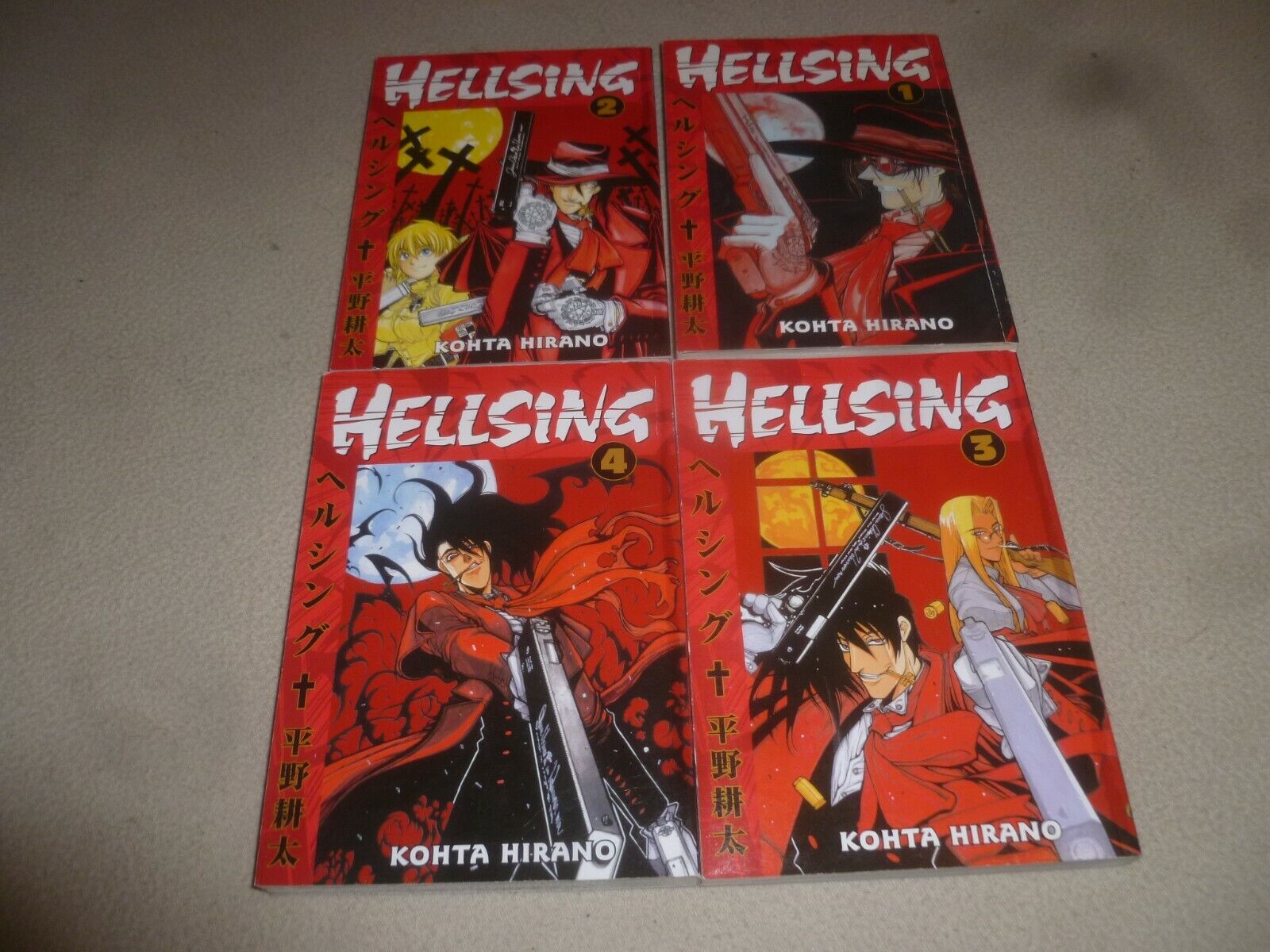 Hellsing Volume 3 (Second Edition) by Kohta Hirano: 9781506738529 |  : Books