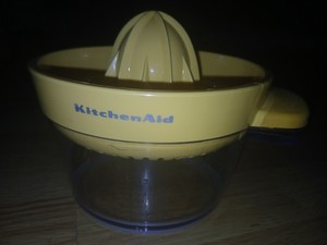 KitchenAid Citrus Juicer Clear Measuring Cup Orange Top 18oz Dishwasher Safe