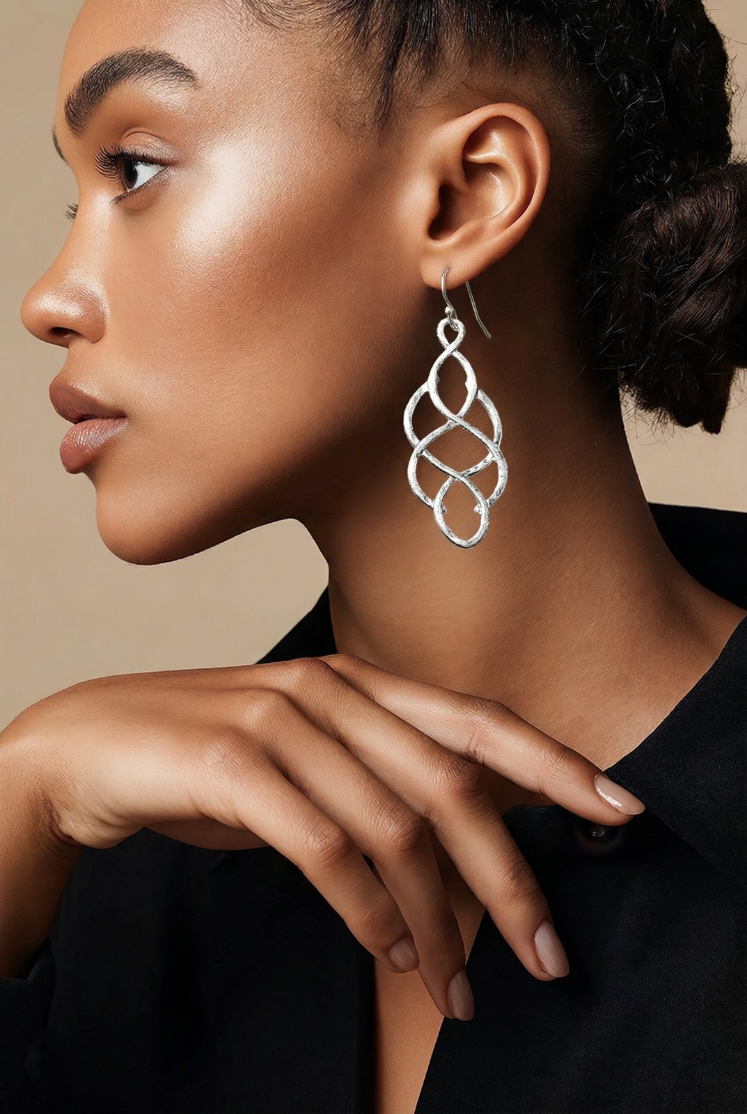 Hand-forged Silver Celtic Infinity braid/marquise… - image 1