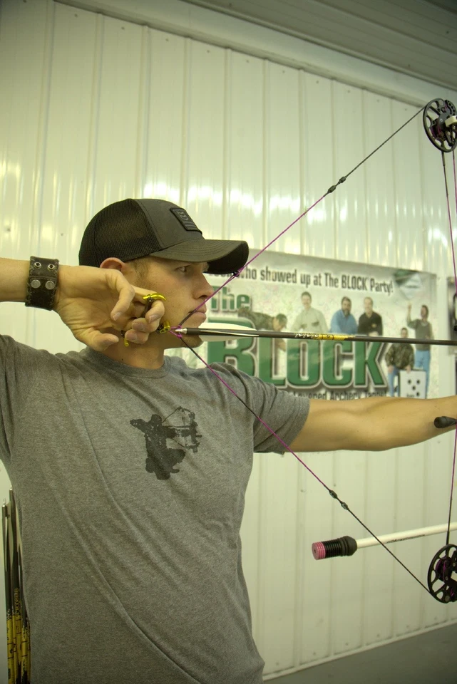 Bisagra de arco compuesto de tiro con arco Sear Hand-Held, talla única, verde (BTG) Foto 2 de 3