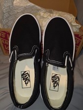 Kids Vans Size 1 (brand new in box) Old Skool...