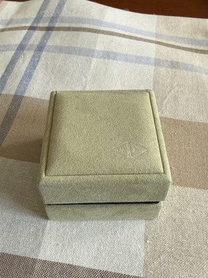 VCA Van Cleef & Arpels Suede Jewelry Case Original-Pristine Condition