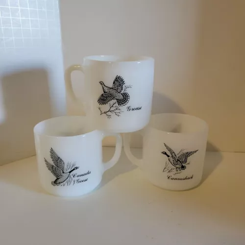 Vintage MCM Federal Set of 3 Milk Glass Coffee Mugs with Bird Designs