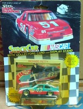 1991 Racing Champions Stock Car 43 Richard Petty STP Pontiac in 1:64 Scale