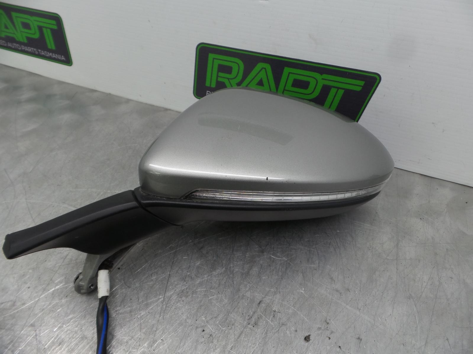 2018 Volkswagen Golf LEFT LH LHS DOOR MIRROR GEN 7 W/ MEMORY & BLIND SPOT 03/17-08/20 image 4