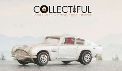 CORGI JUNIORS - 007 JAMES BOND ASTON MARTIN DB5 - SILVER - DIECAST
