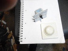 Dimmer varialuce RELCO RT35 per scatola tonda 60-1200W 220Vca con fusibile