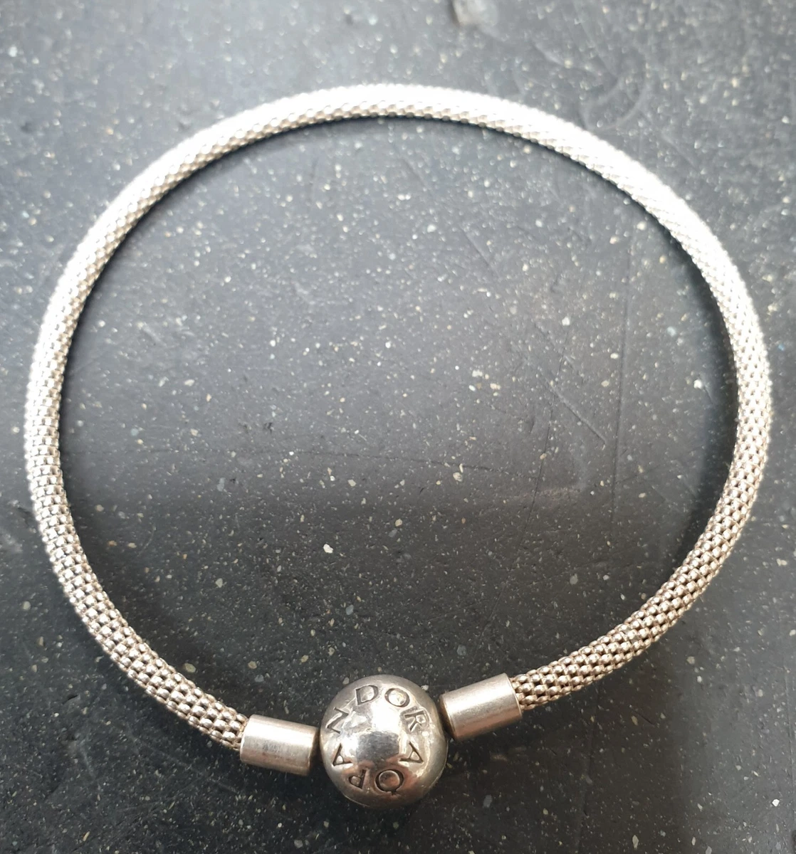 Moments 2024 mesh bracelet