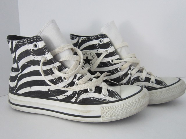 striped platform converse