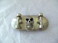 Vtg Skateboard Skull Classico Itala A133 Belt Buckle!  SILVER COLOR! WHEELS MOVE