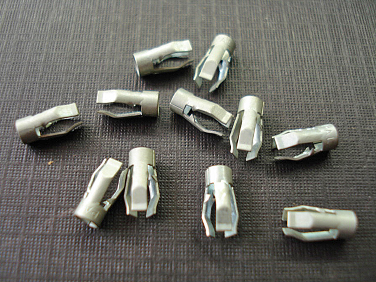 Disco Automotive 1/4 Inch Thread 11mm Hex Thread Cutting Nuts 9226PK | O'Reilly Auto Parts - Foto 4