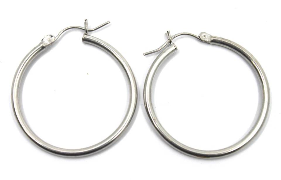 14K White Gold Smooth Hoop Earrings 1.25"in diameter - Image 4 of 4