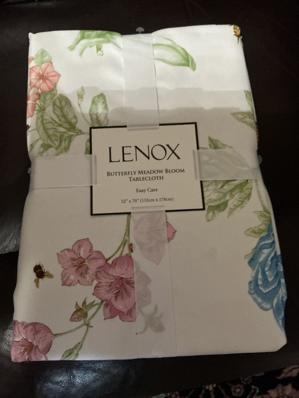 New Lenox Butterfly Meadow Bloom Tablecloth 52 x 70” . Fine Table Linens