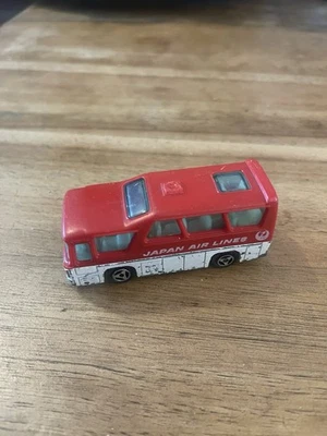 VINTAGE MAJORETTE NO. 262 RED / WHITE MINIBUS JAPAN AIRLINES MADE IN FRANCe 1/67 - Photo 1/4