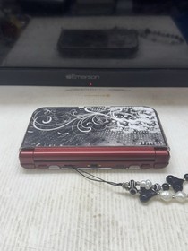 New Nintendo 3DS XL Launch Edition Handheld Red Gaming System