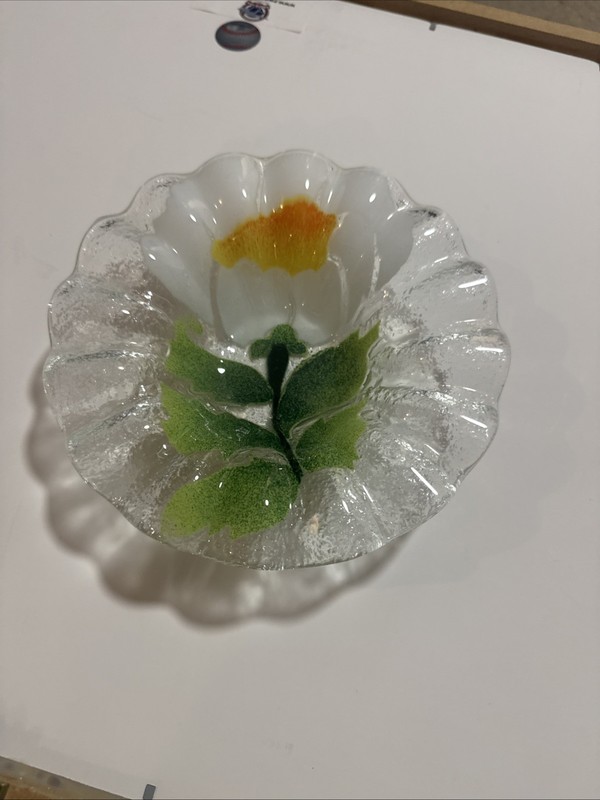 Lovely Fused Glass Bowl Ruffled Edge White Flowers & Green Leaves Signed
