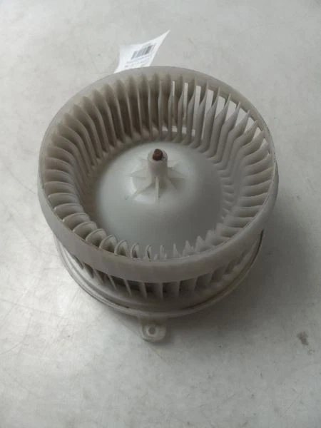 06-15 MOTOR SOPLADOR AC LEXUS GS450H Foto 3 de 4