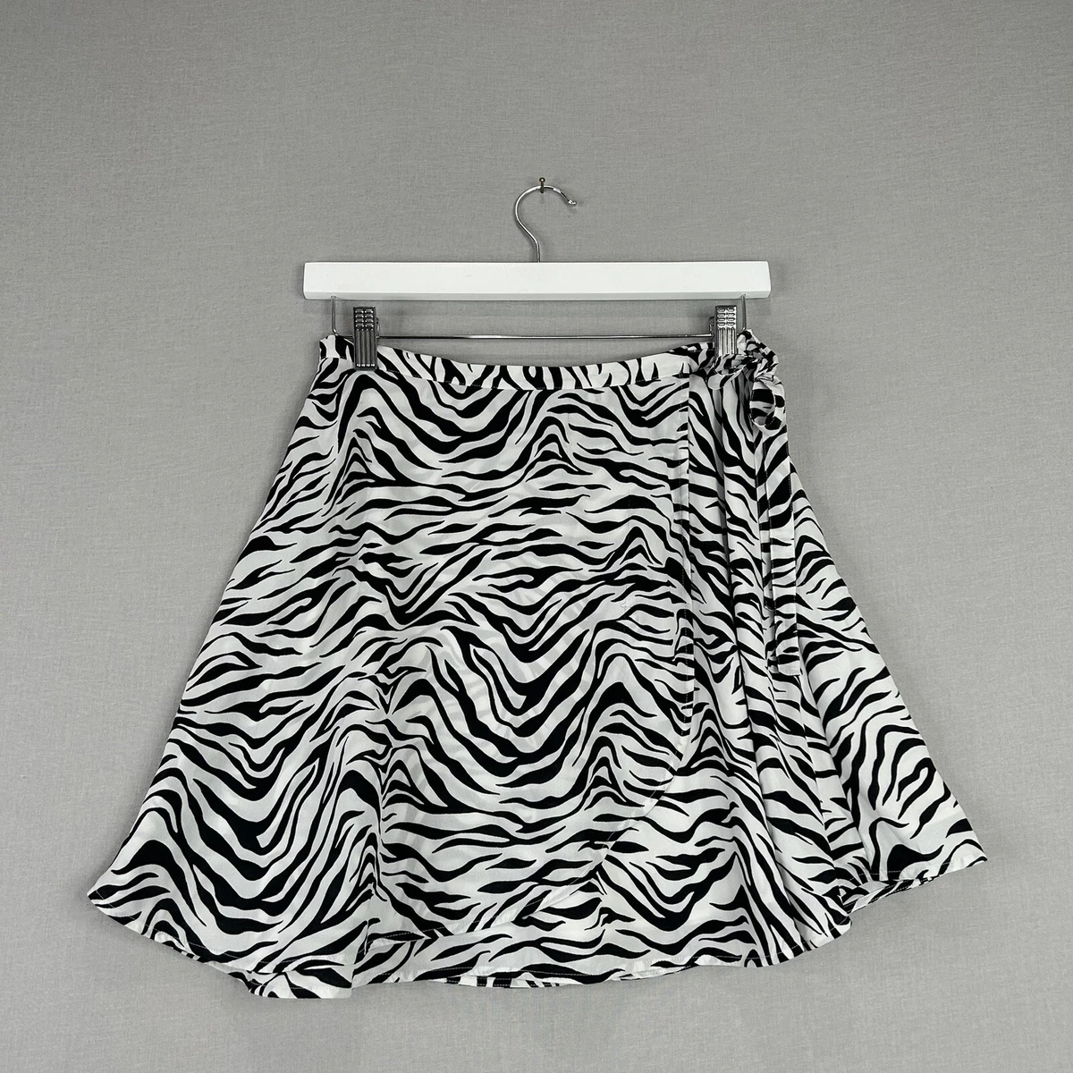 Aritzia white top wrap skirt