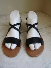 NIB Top Moda Cross Strap Buckle Strappy Faux Leather Sandal Shoes Women Size 9