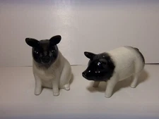 RARE LEFTON BLACK & WHITE PIGS CERAMIC SALT & PEPPER SHAKERS VINTAGE   (UNUSED)