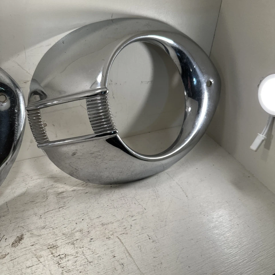 Juego de embellecedores de biseles cromados faros delanteros Ford Deluxe 1940 usados izquierda derecha Foto 3 de 4