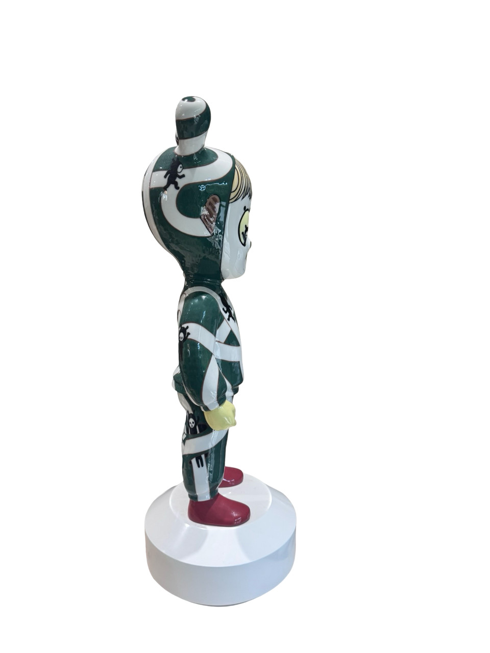 THE GUEST BY DEVIL ROBOTS | BIG Lladró Sculpture image 2