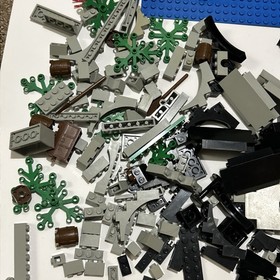 LEGO 6077 Forestmen's River Fortress Minifigures And Partial Set ~90%