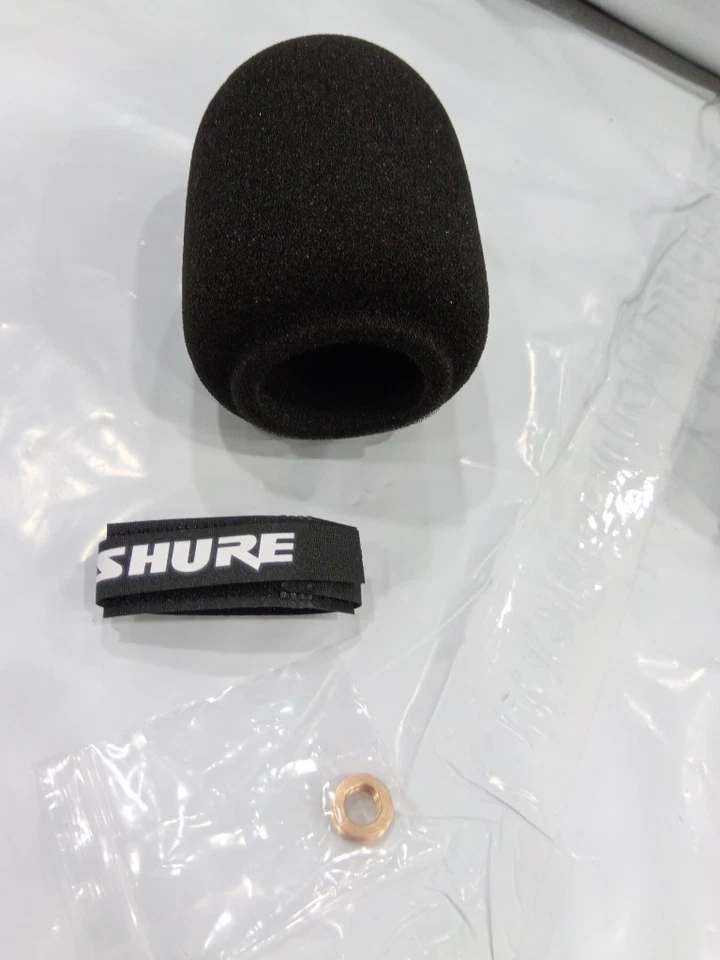 SM7dB Shure  Dynamic Microphone Built In Preamp Streaming Podcast Recording - Image 4 of 4