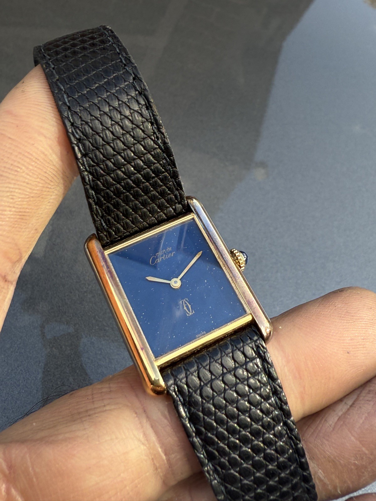 Cartier Must de Cartier Tank Lapis Lazuli large 23mm ! On original Cartier strap