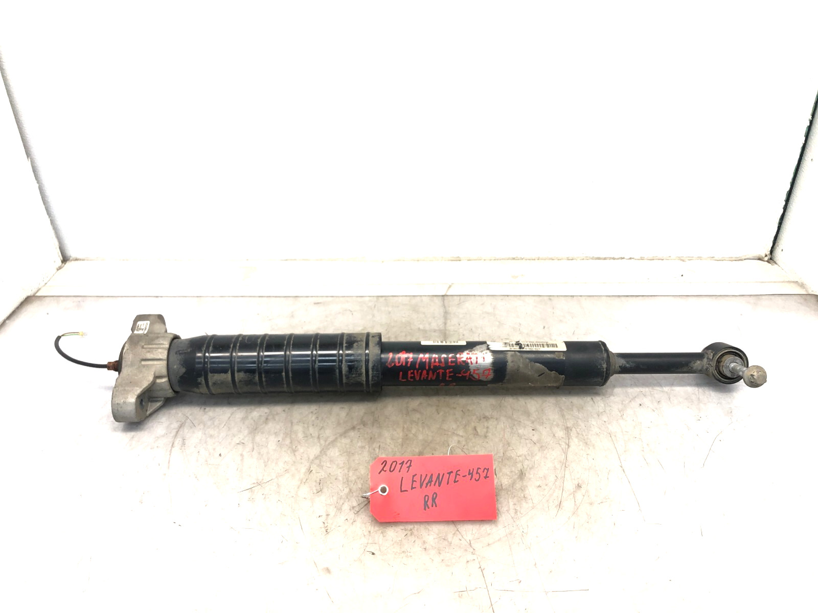 2017-2020 MASERATI LEVANTE 3.0L RIGHT PASSENGER REAR SHOCK STRUT ABSORBER OEM