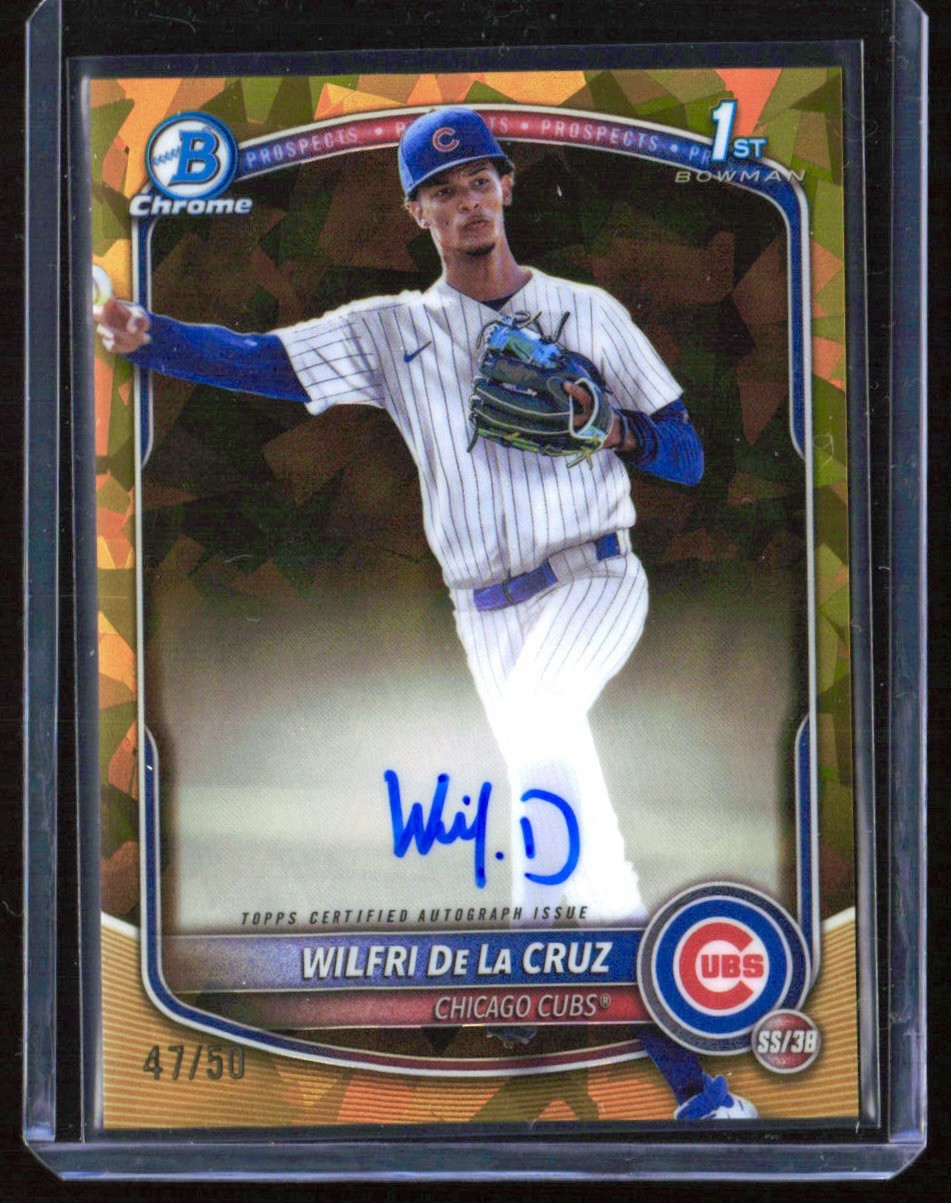 2025 Bowman Chrome Sapphire 1st Wilfri De La Cruz Auto Gold /50 Cubs #CPSA-WD